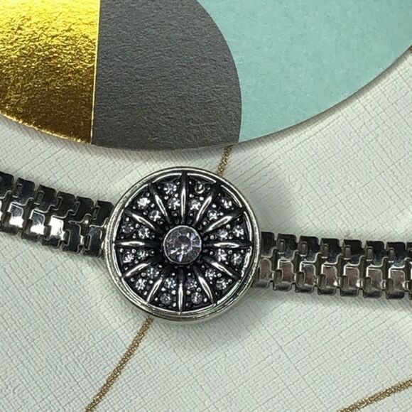 Jewel La La Snap Bracelet - Picture 5 of 8